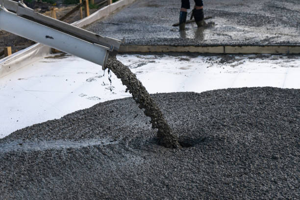 Best Concrete Sidewalk Installation in Lake Magdalene, FL